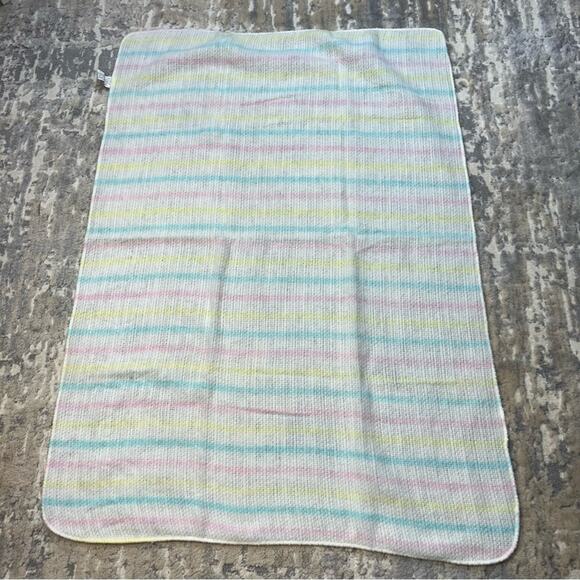 Vintage Beacon Waffle Weave Acrylic Crib Baby Blanket Pastel Stripe WPL 1675 - Picture 2 of 4
